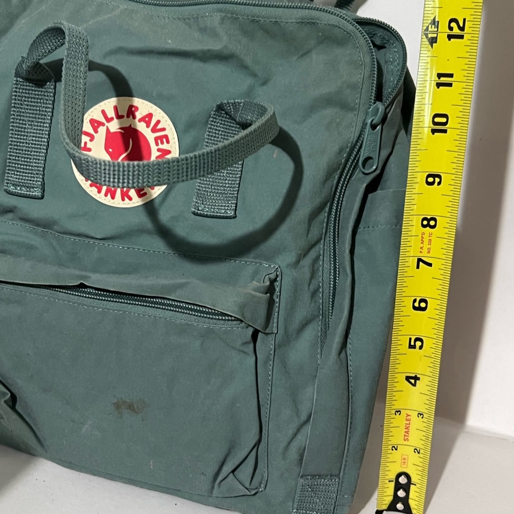 Fjallraven Kånken Backpack in Teal Green - Picture 3 of 8